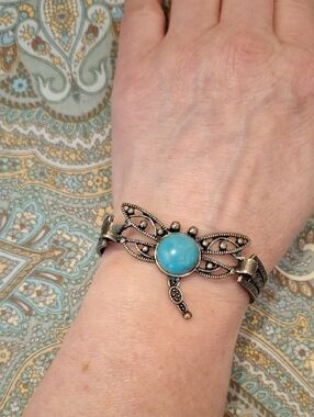 Antique-Inspired Silver Bracelet with Turquoise Stone - Women's Bracelet.